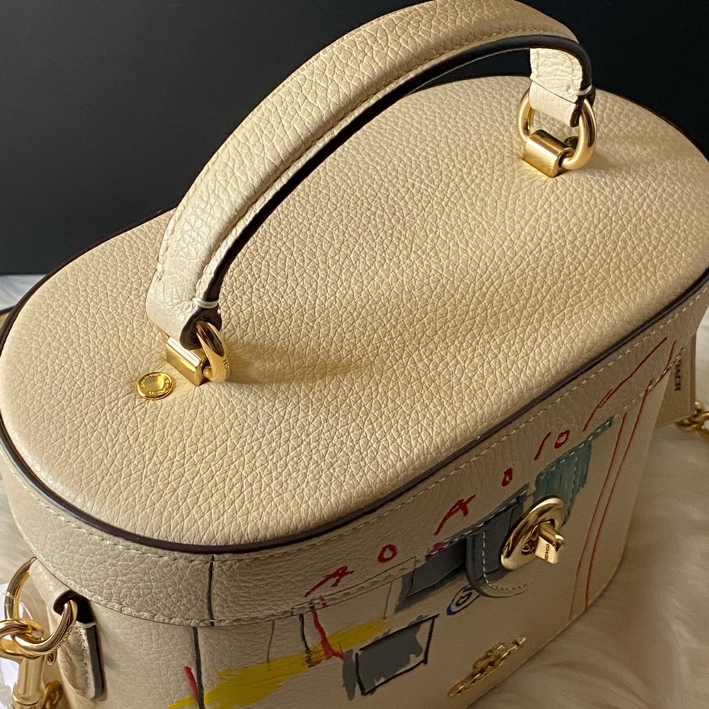💰SOLD - C5655 - Coach X Jean Michel Basquiat Kay Crossbody - Picture 4 of 10